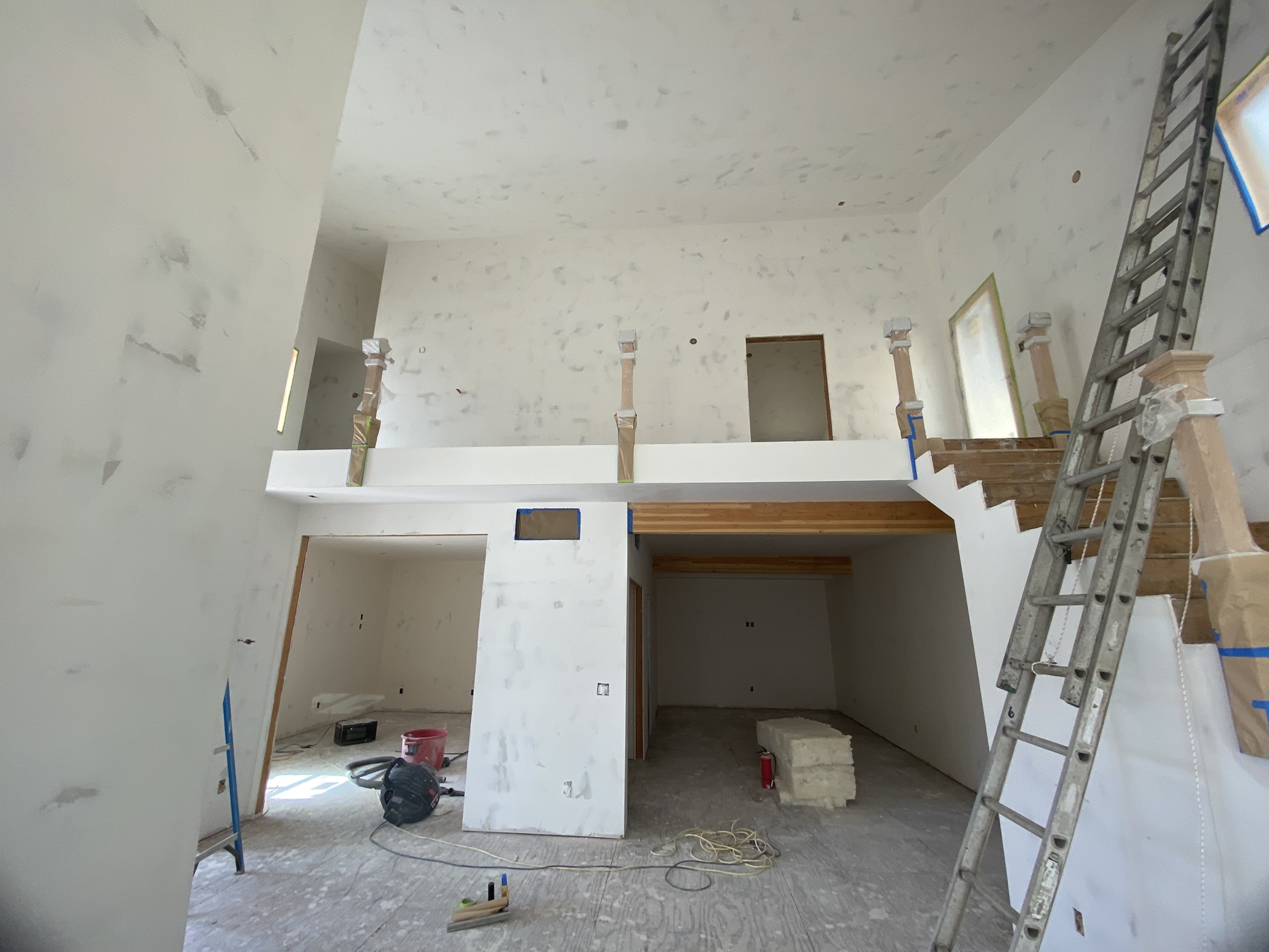 New Castle Interior — Alpine Color Craft