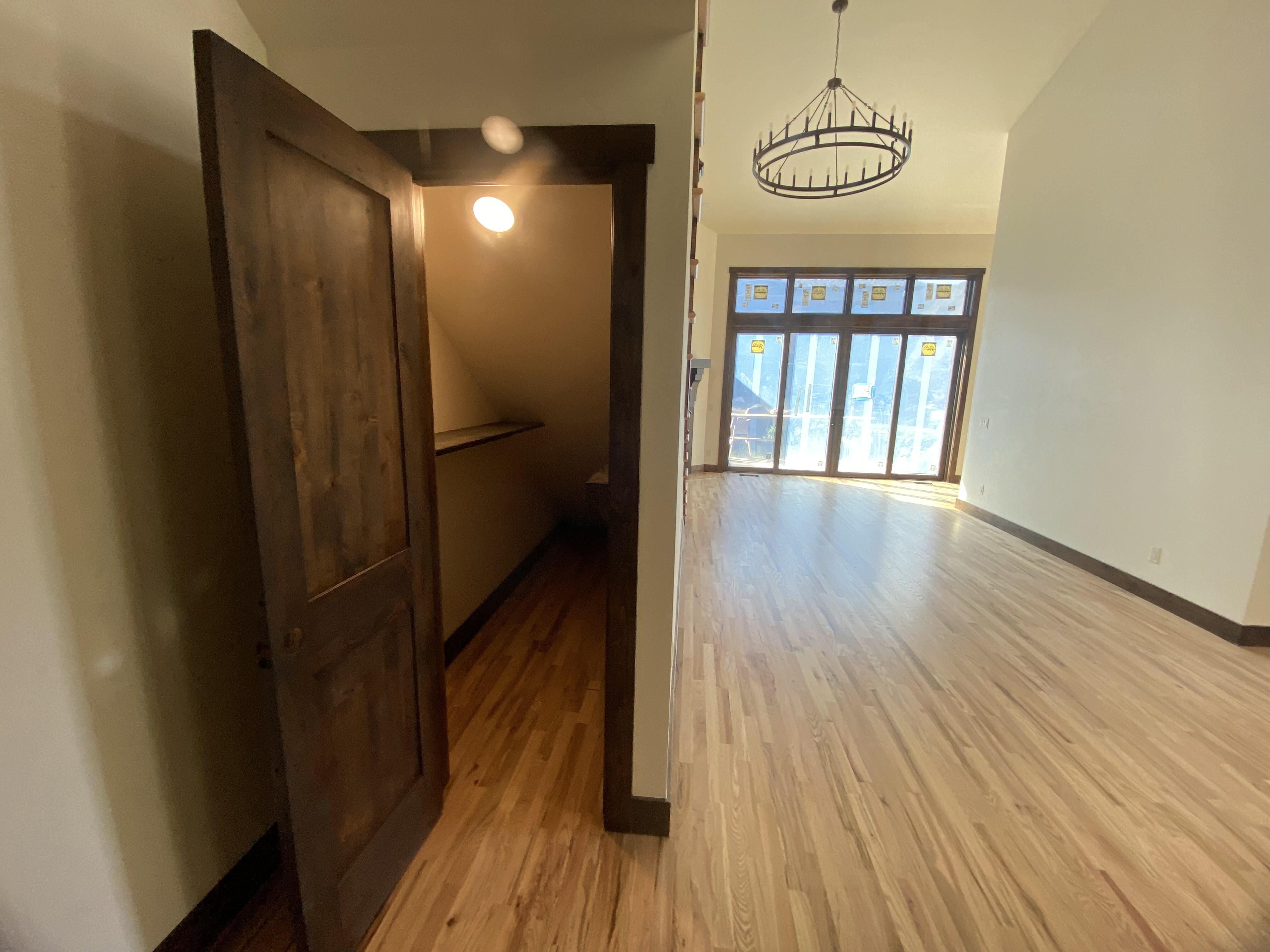 New Castle Interior — Alpine Color Craft